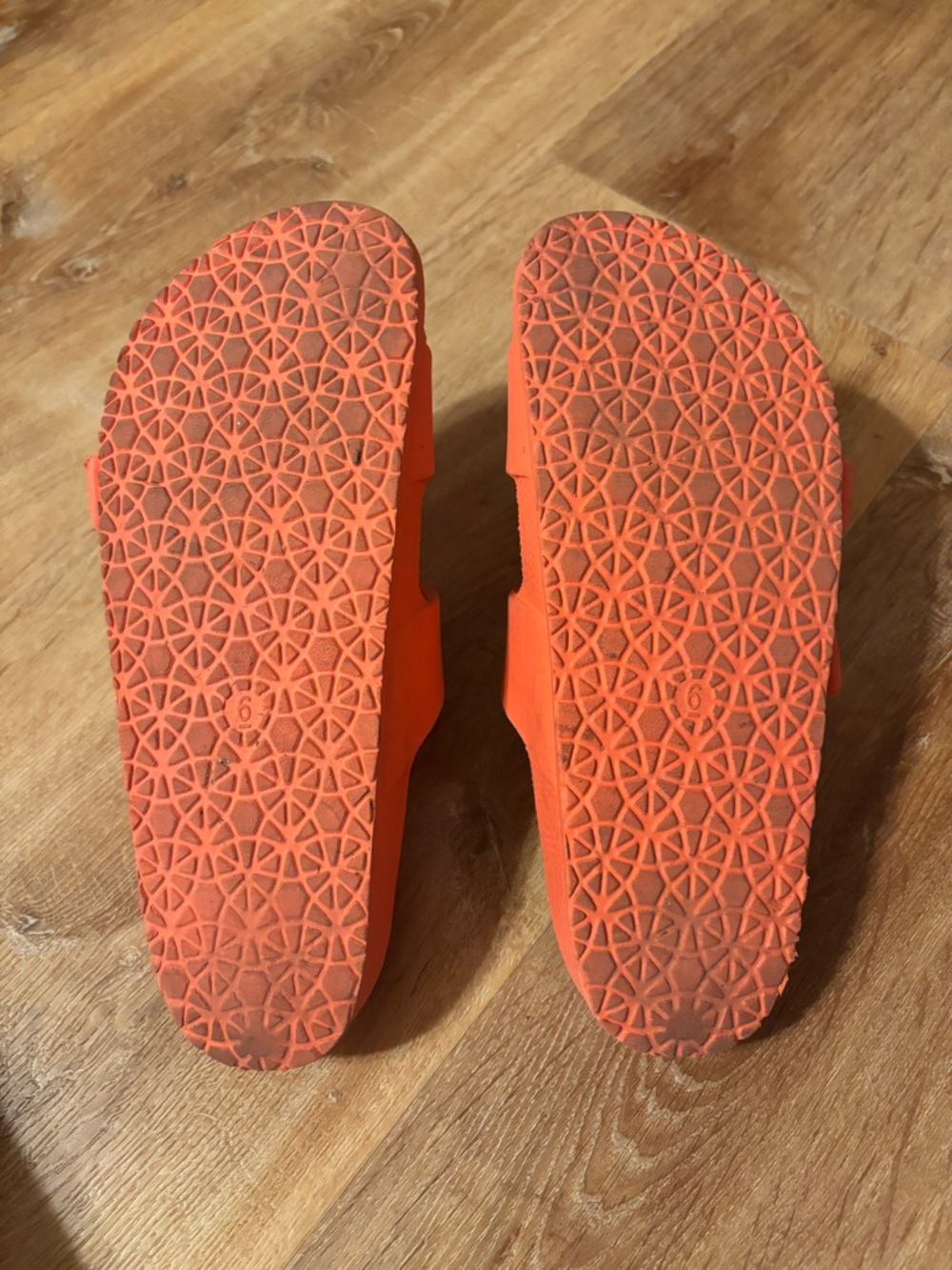Shade shore sandals **2 for 20* - Picture 8 of 9